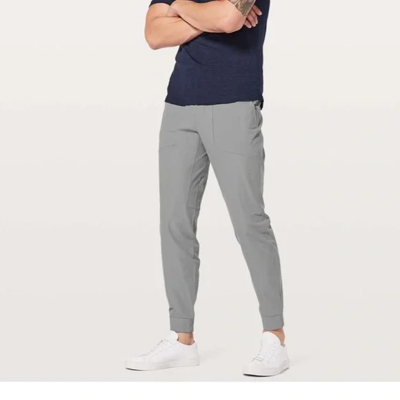 Lululemon Men’s ABC Jogger in Light Grey— Size Small